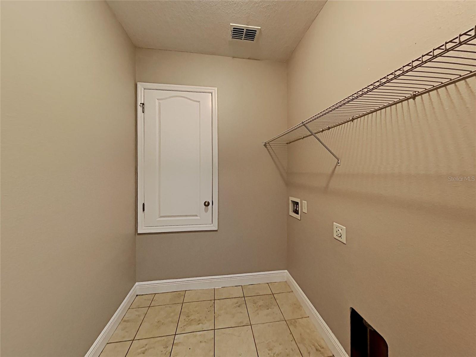 7033 Feather Wood Dr Property Photo 6