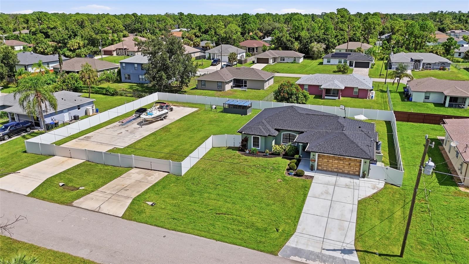 2244 Penguin Ln Property Photo 1
