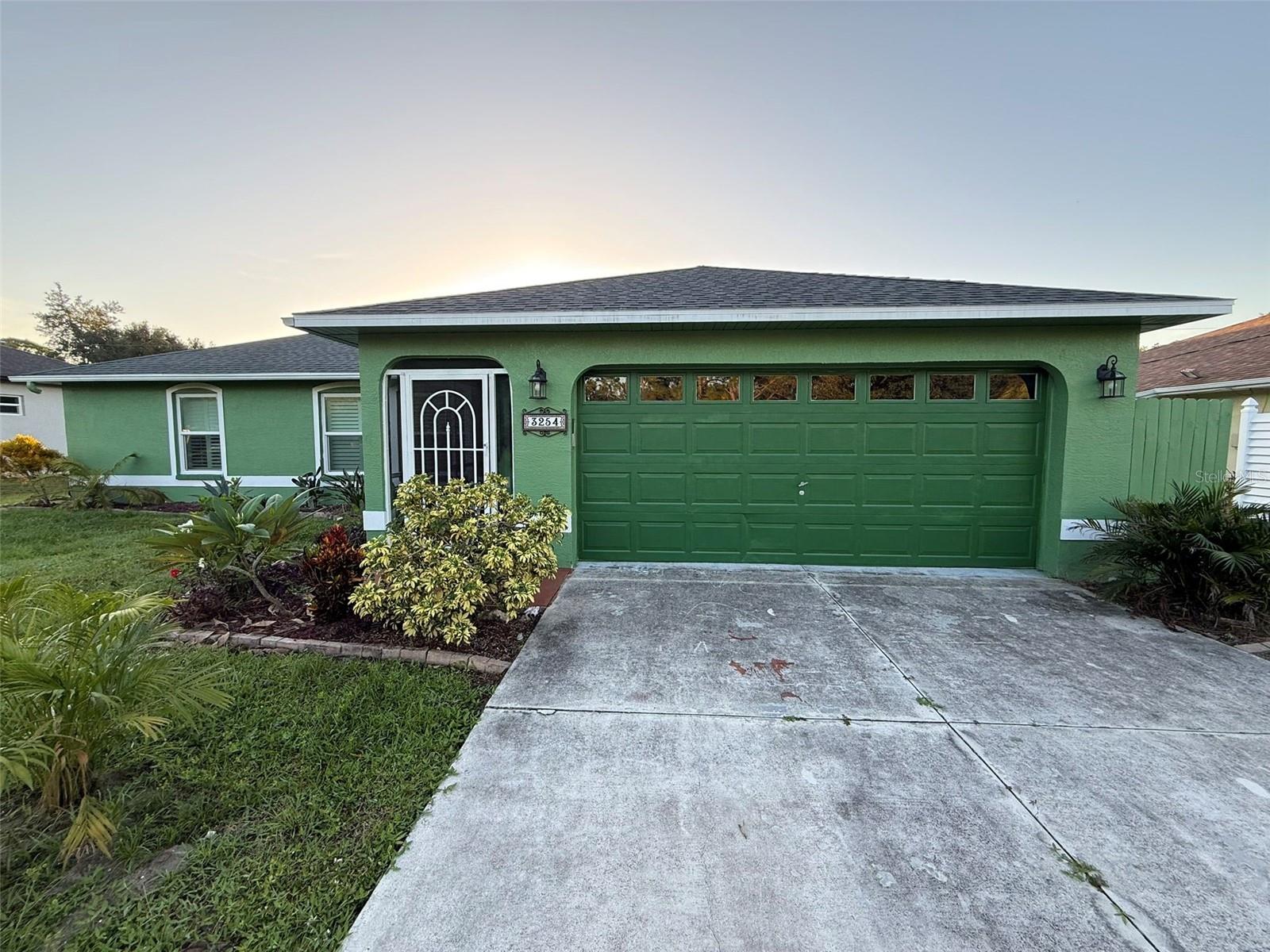 3254 CHASTAIN ST Property Photo 1