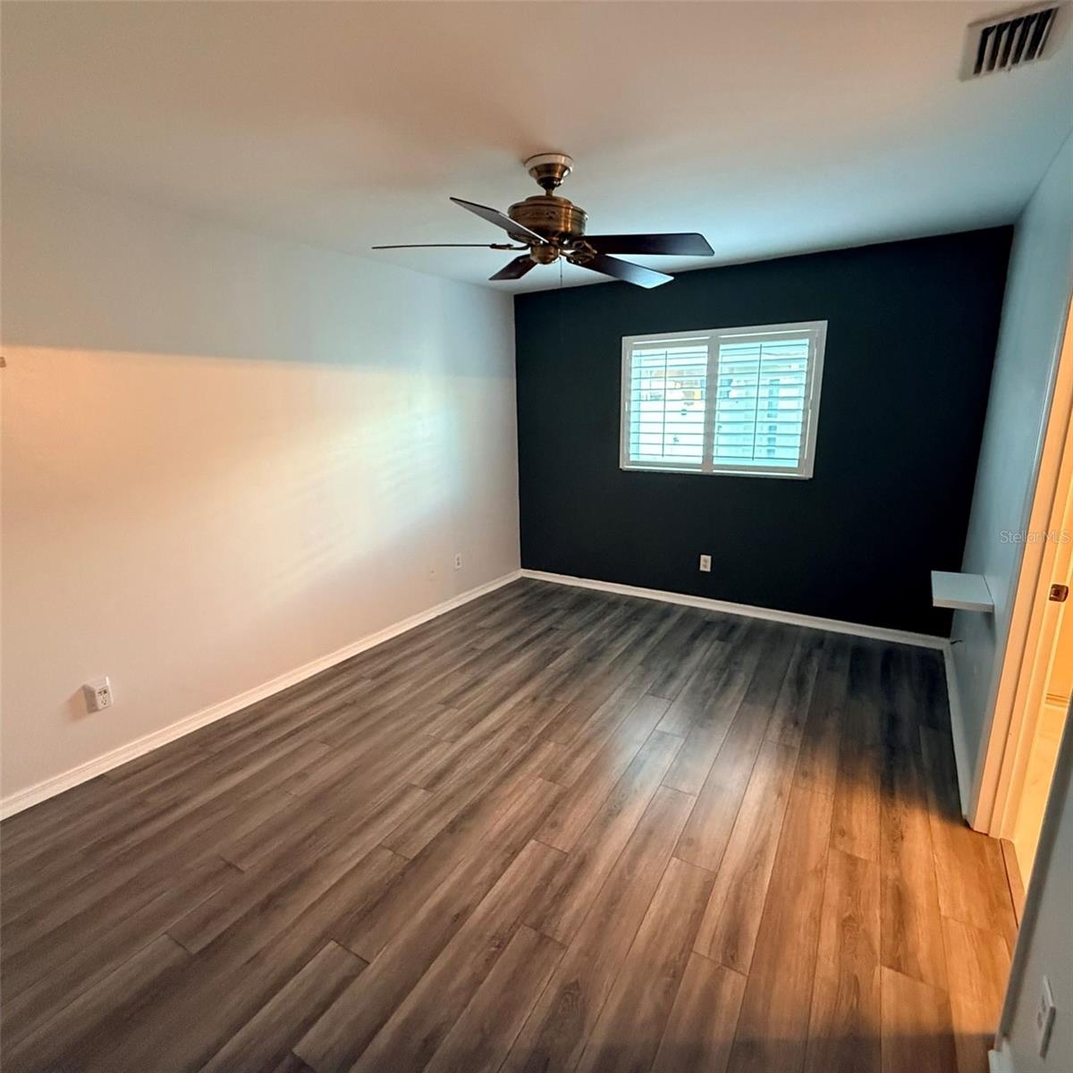 3254 Chastain St Property Photo 12