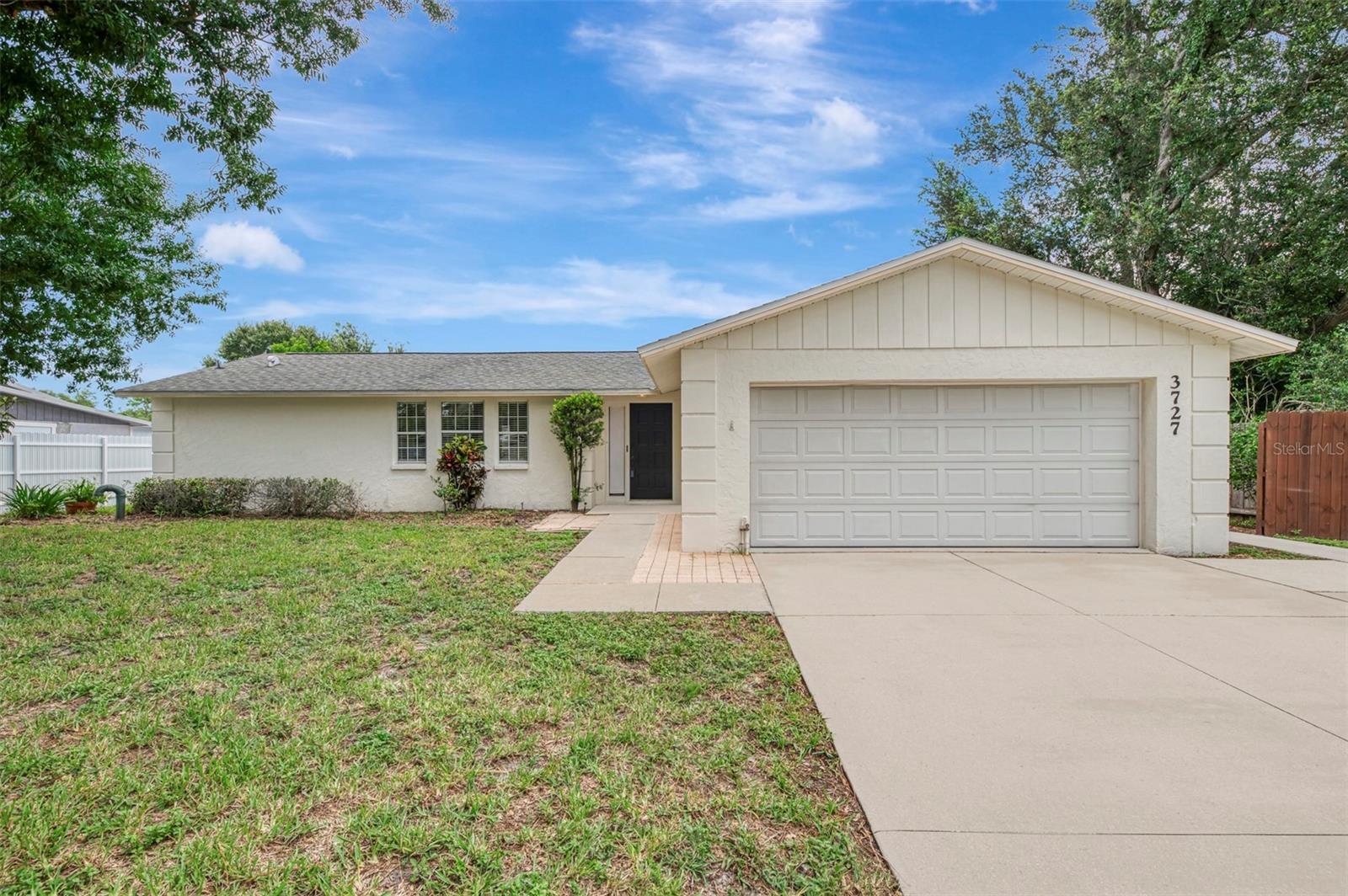 3727 Prado Dr Property Photo 1