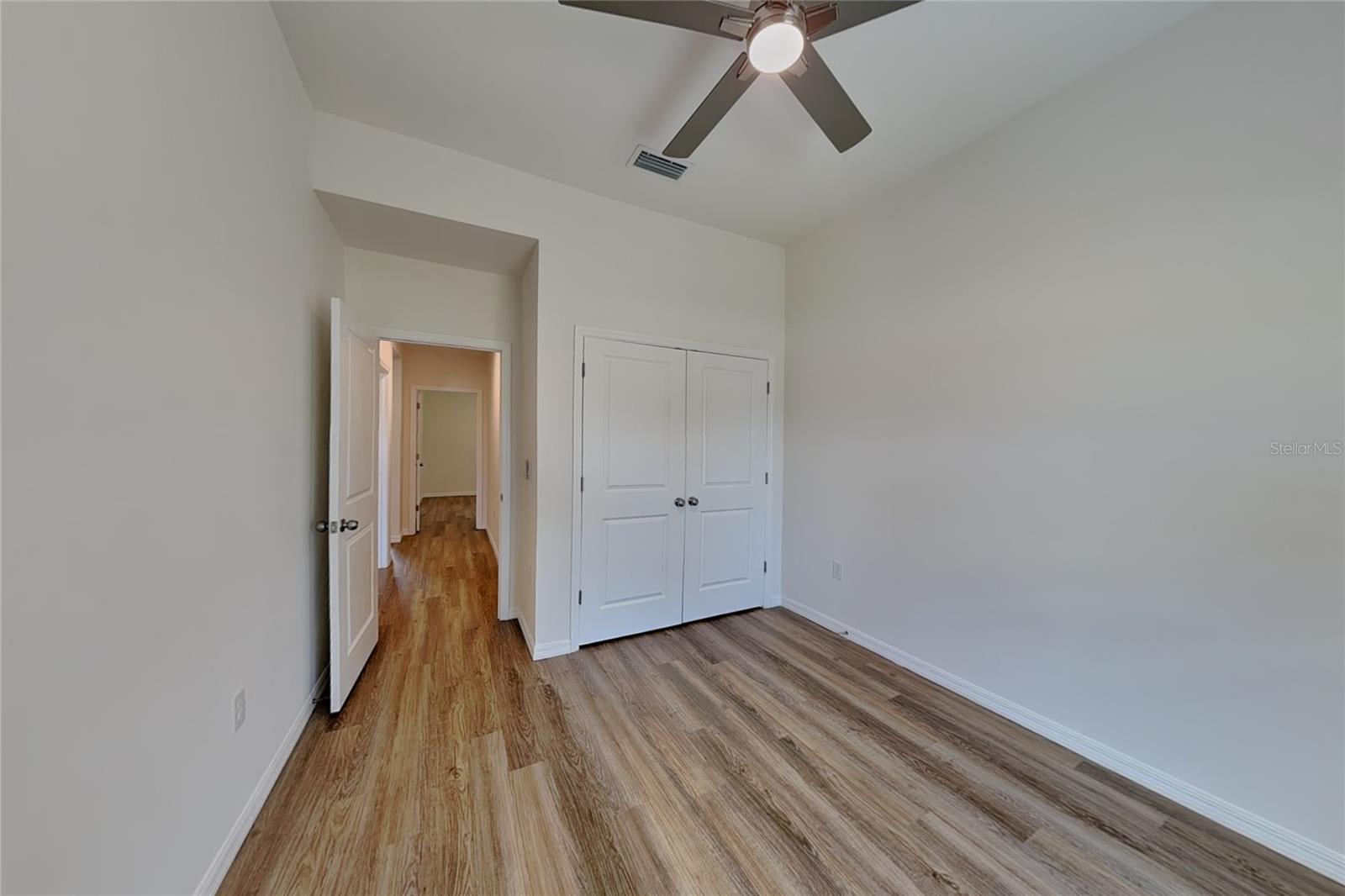 966 Hood Ave Property Photo 6