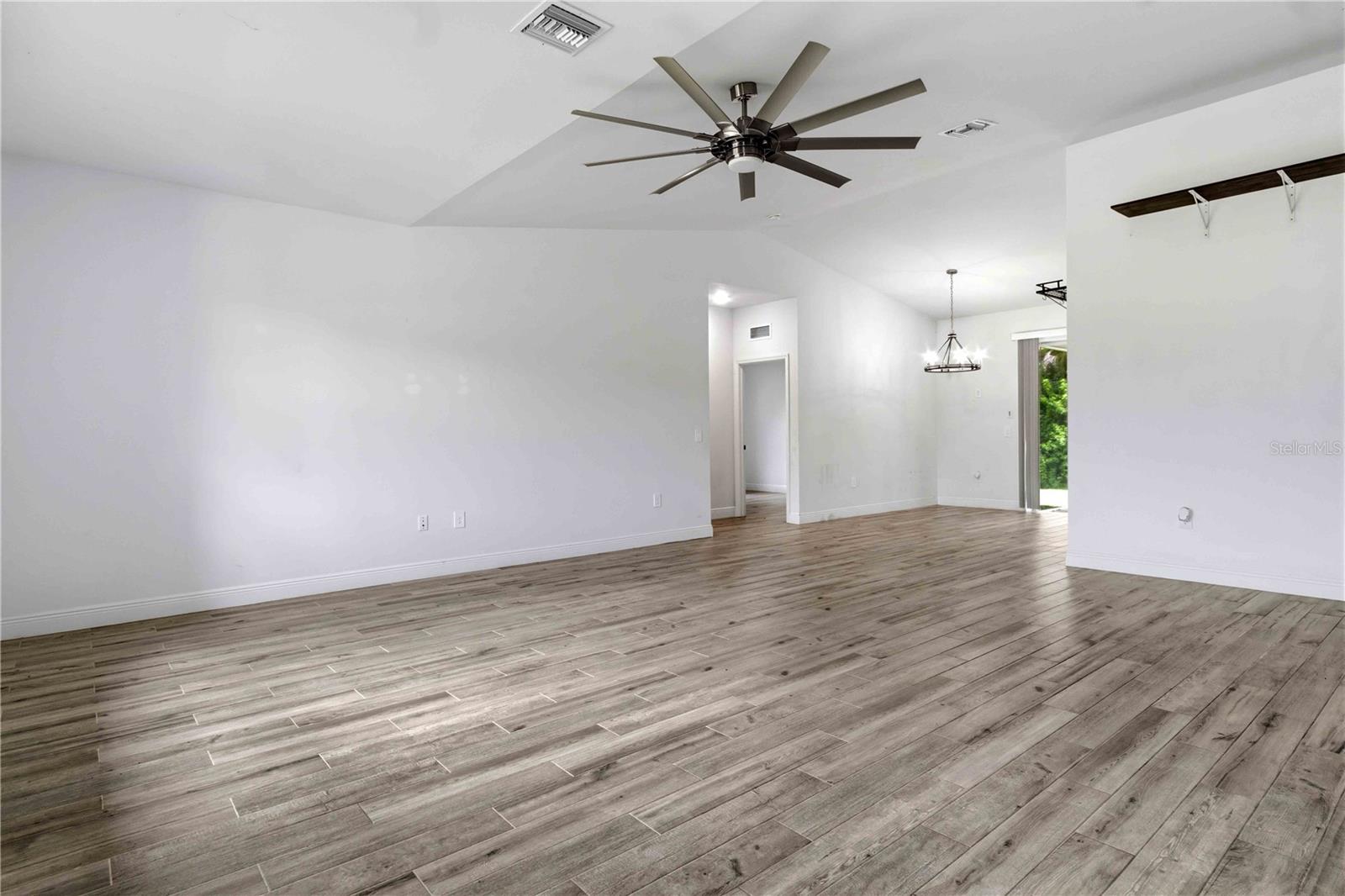 22437 Adorn Ave Property Photo 8