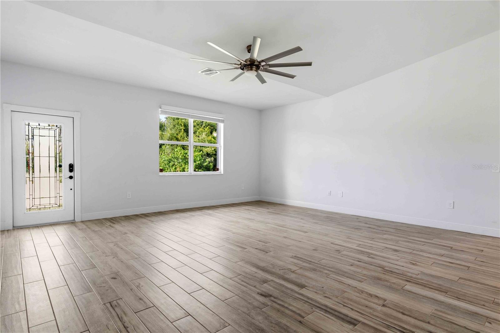 22437 Adorn Ave Property Photo 11