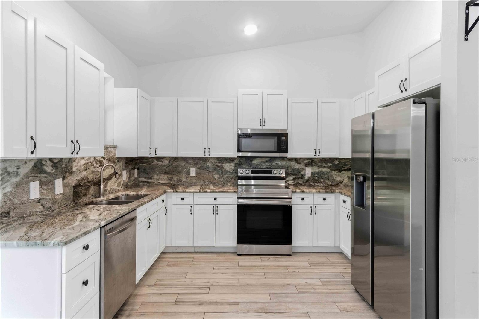 22437 Adorn Ave Property Photo 16