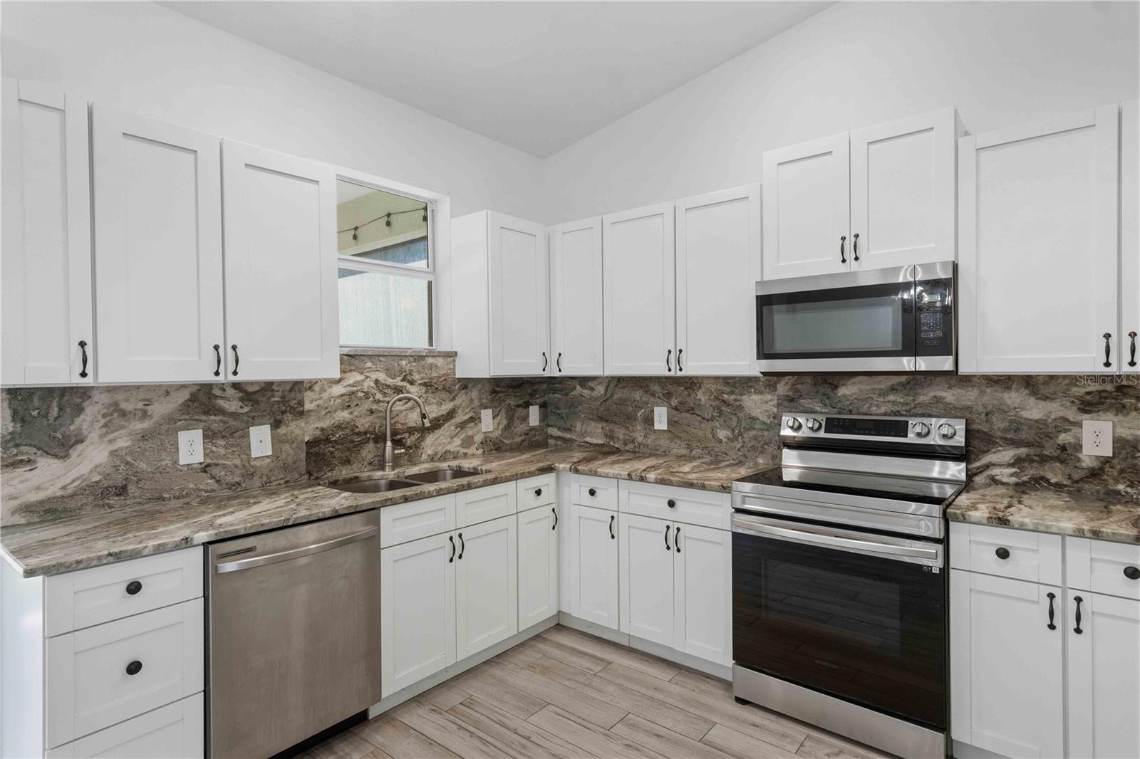 22437 Adorn Ave Property Photo 18