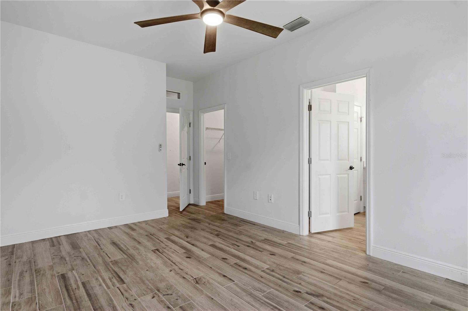 22437 Adorn Ave Property Photo 29