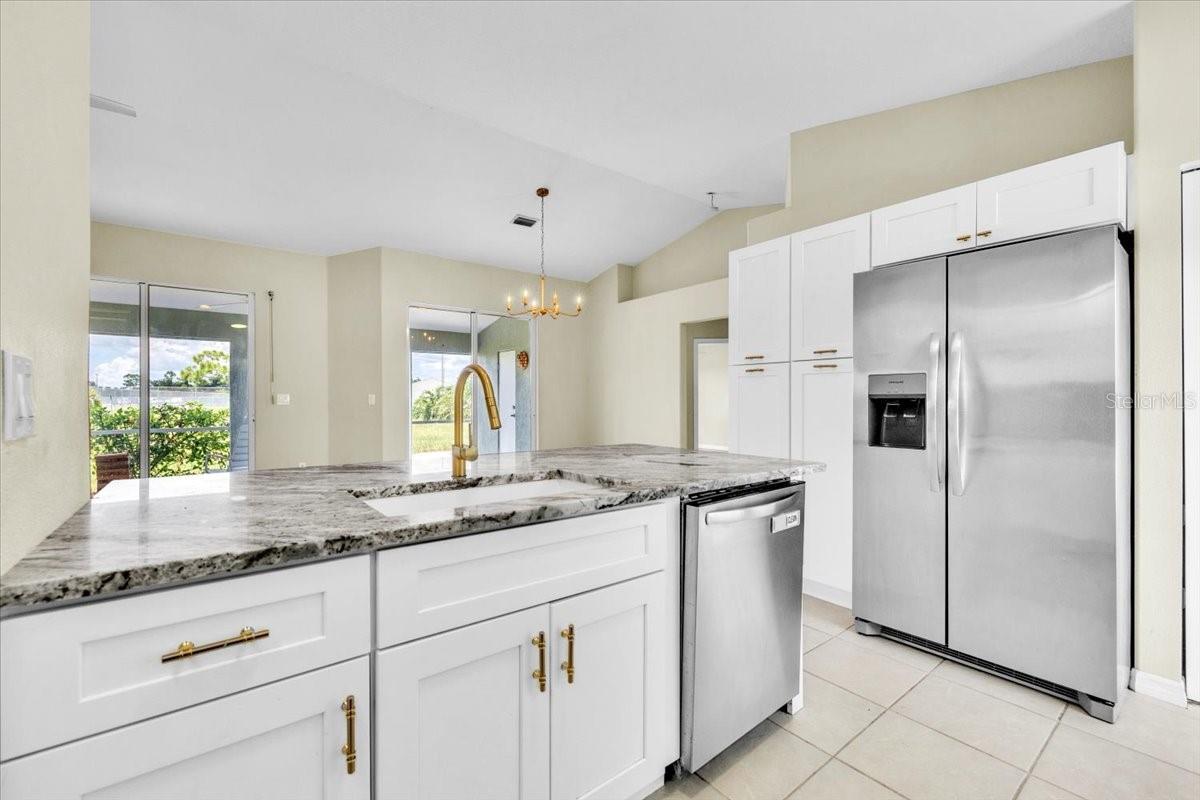 485 Boundary Blvd Property Photo 10