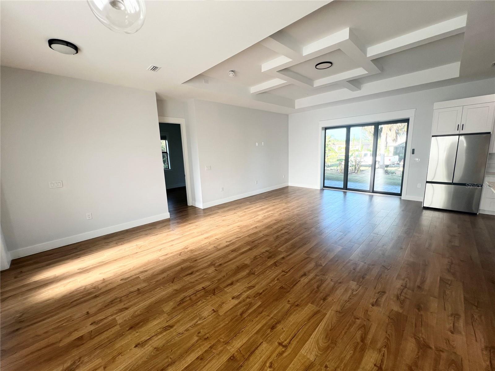 4317 Meager Cir Property Photo 6