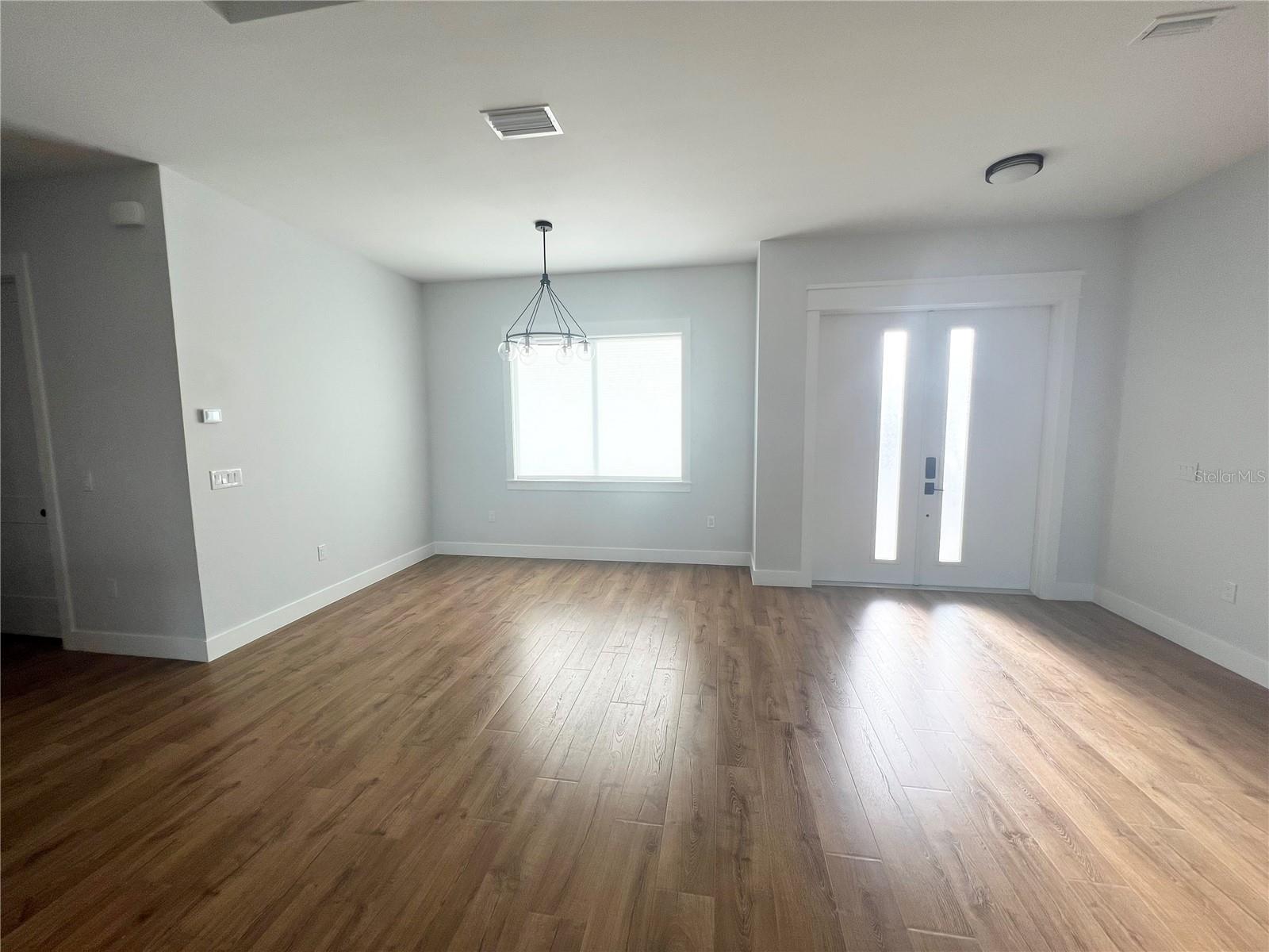 4317 Meager Cir Property Photo 7