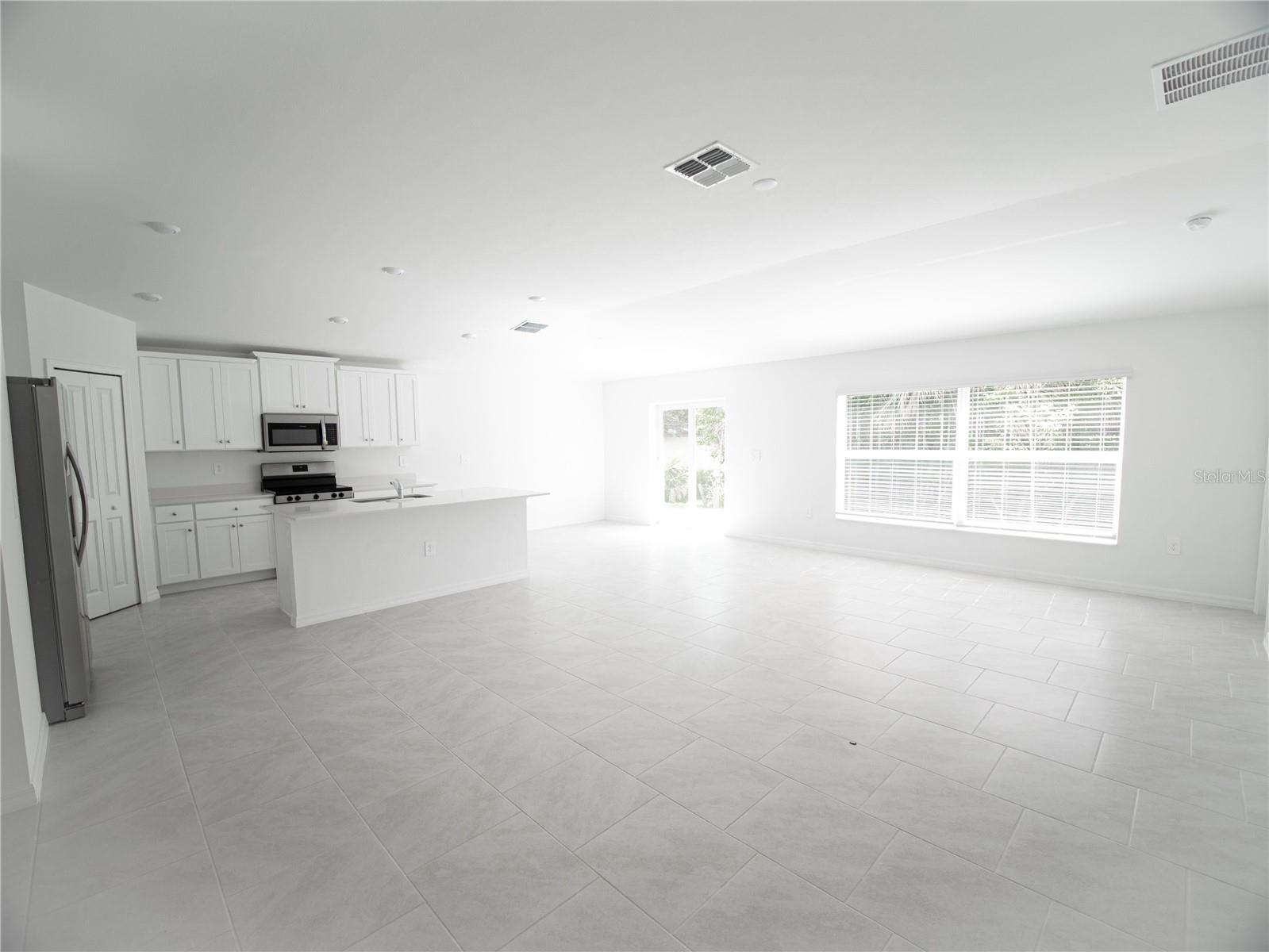 1124 Dorchester Street St Property Photo 7