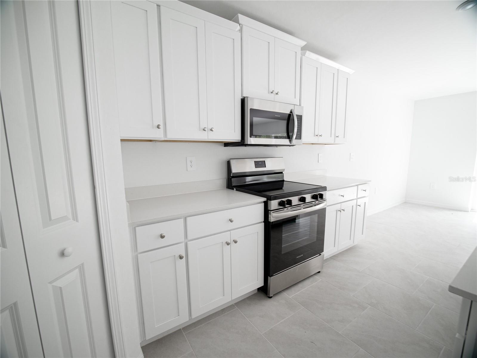 1124 Dorchester Street St Property Photo 9
