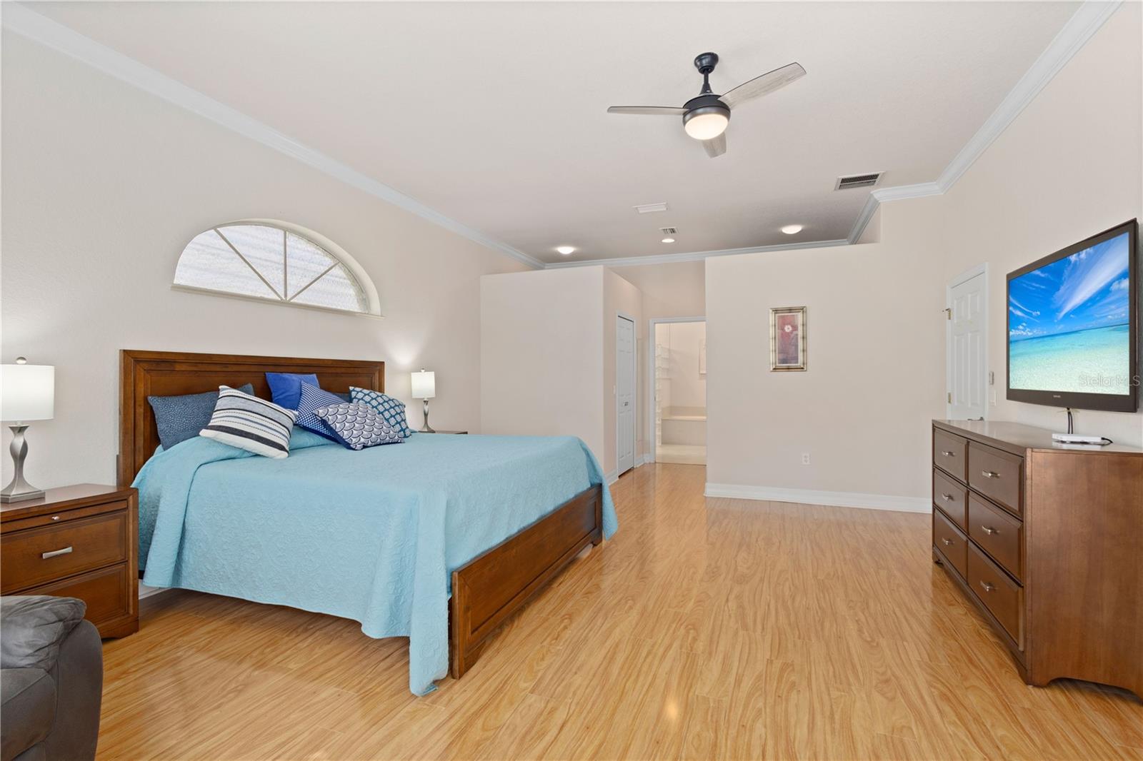 5283 Pine Shadow Lane Property Photo 17