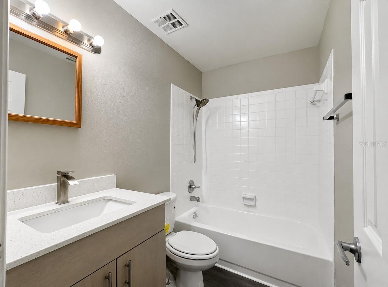 3141 Woodhill Ct Property Photo 10