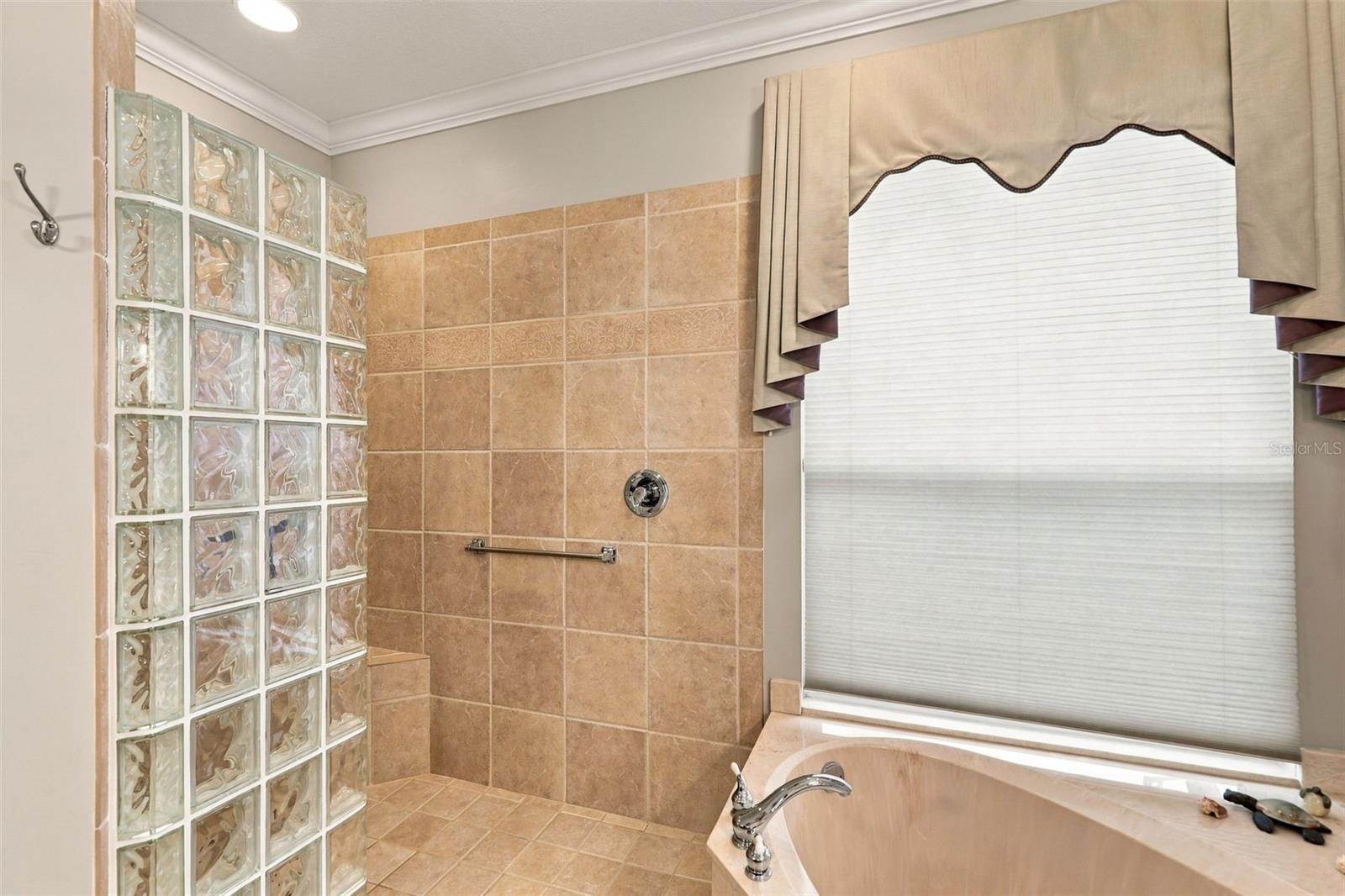 1107 Rum Cay Ct Property Photo 26