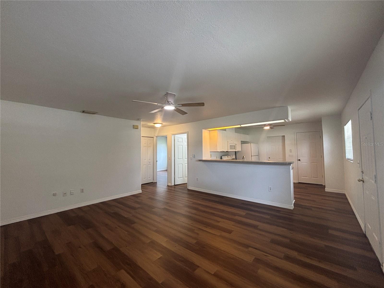 26033 Explorer Rd Property Photo 4