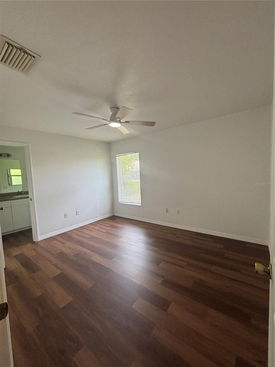 26033 Explorer Rd Property Photo 8