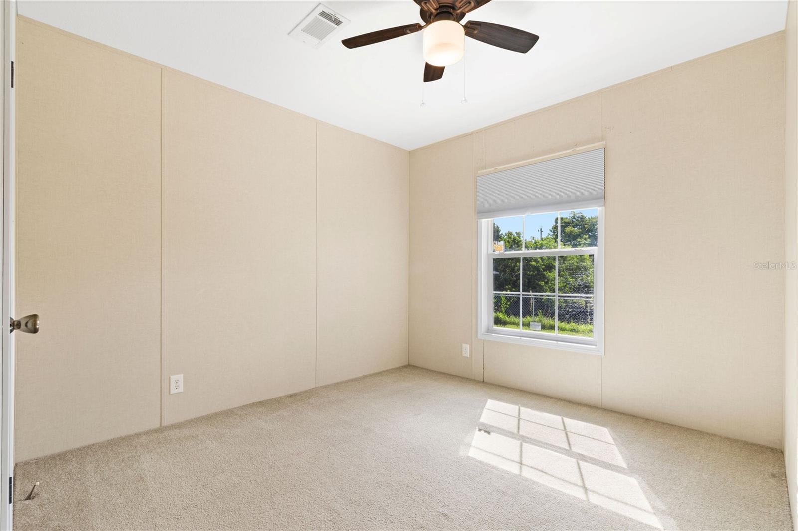 15381 Orchid Dr Property Photo 7