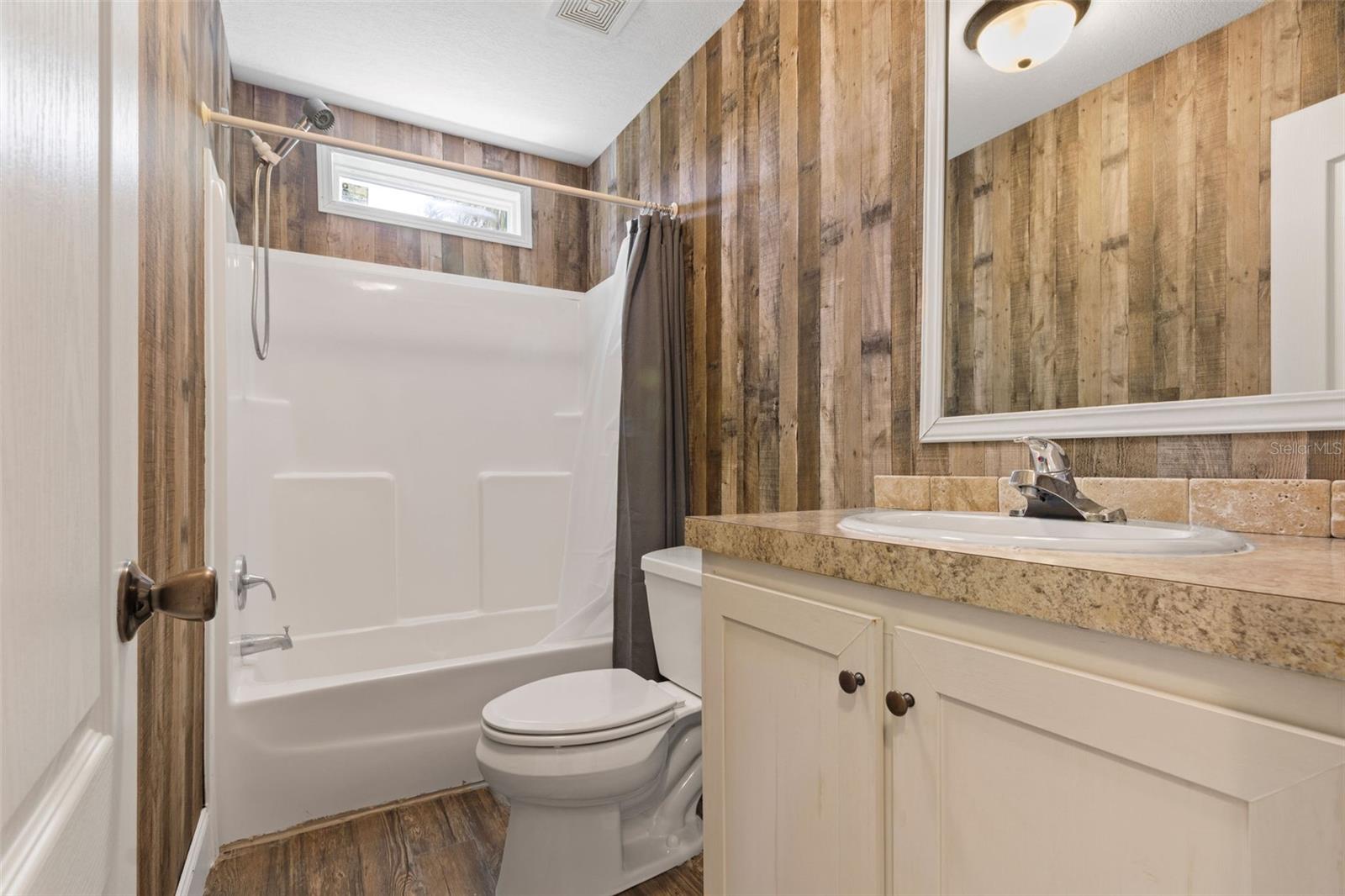 15381 Orchid Dr Property Photo 8