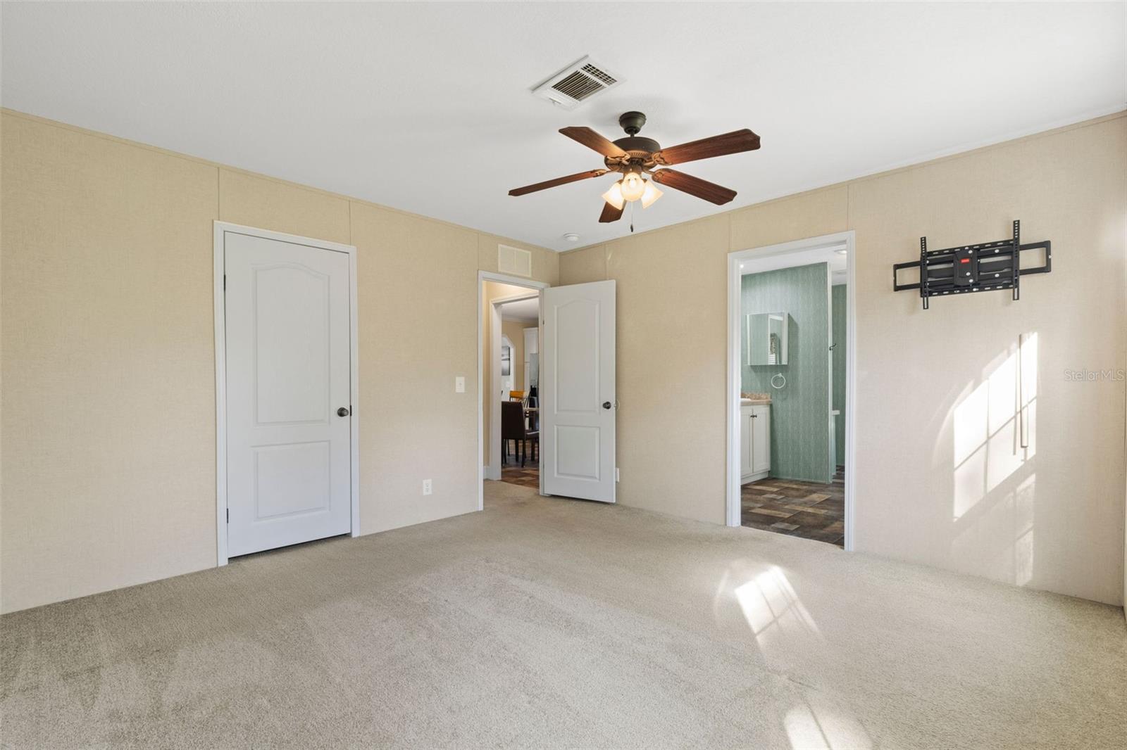 15381 Orchid Dr Property Photo 18