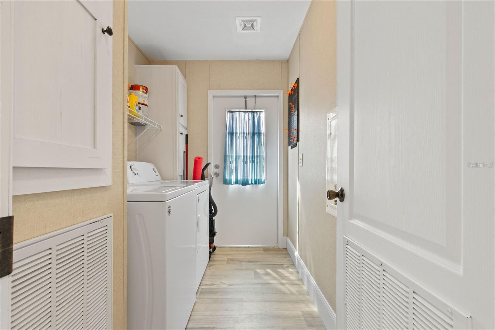 15381 Orchid Dr Property Photo 26