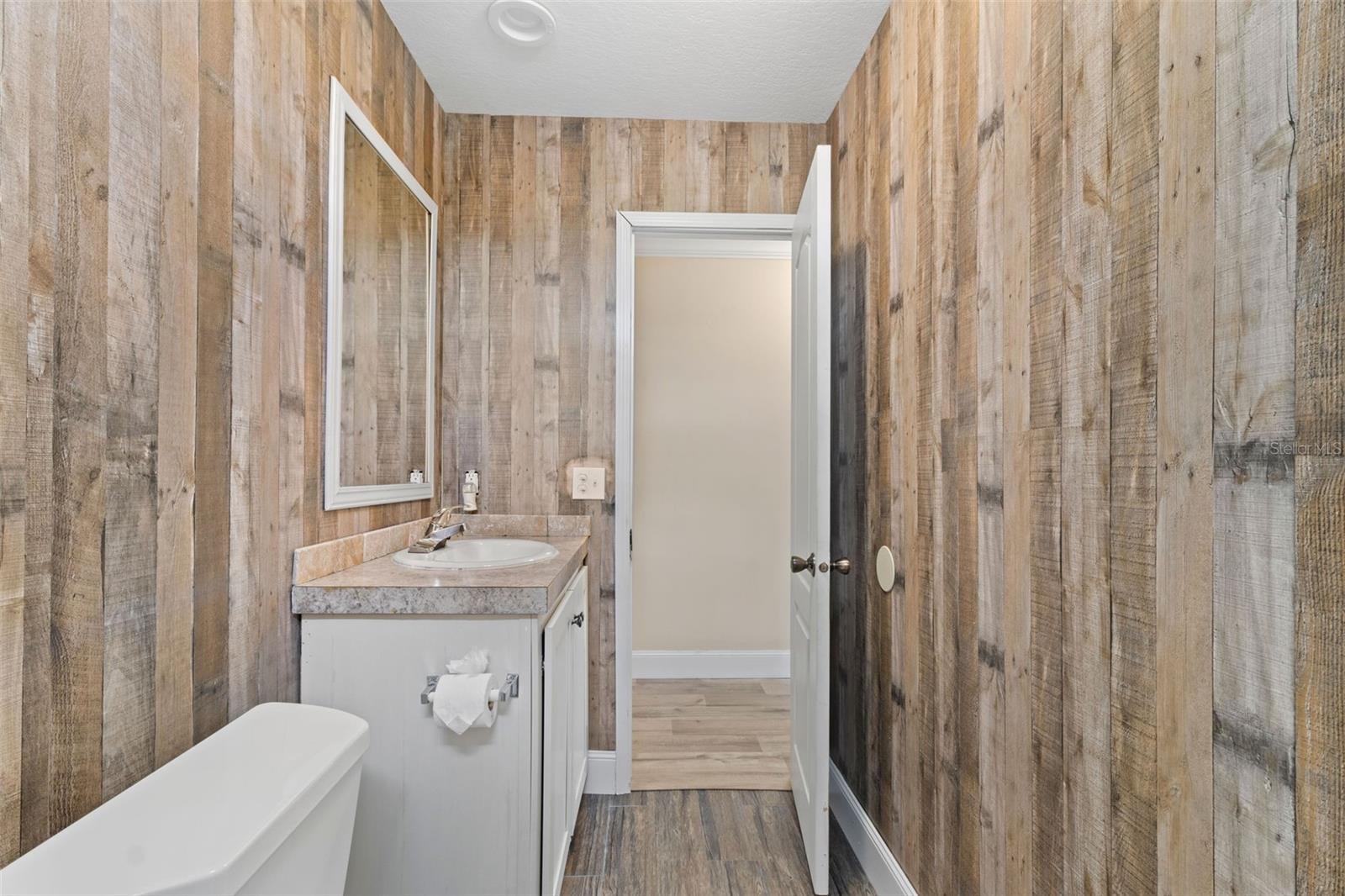 15381 Orchid Dr Property Photo 29