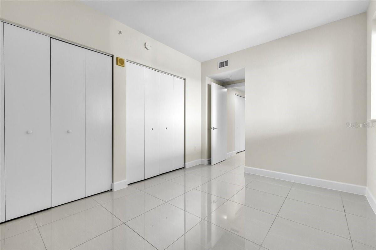 3000 Oasis Grand Blvd #2802 Property Photo 28