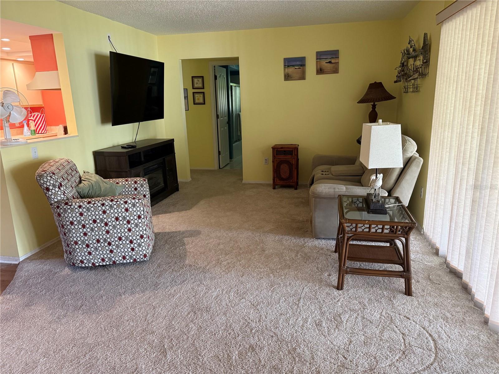 2058 Como St Property Photo 7