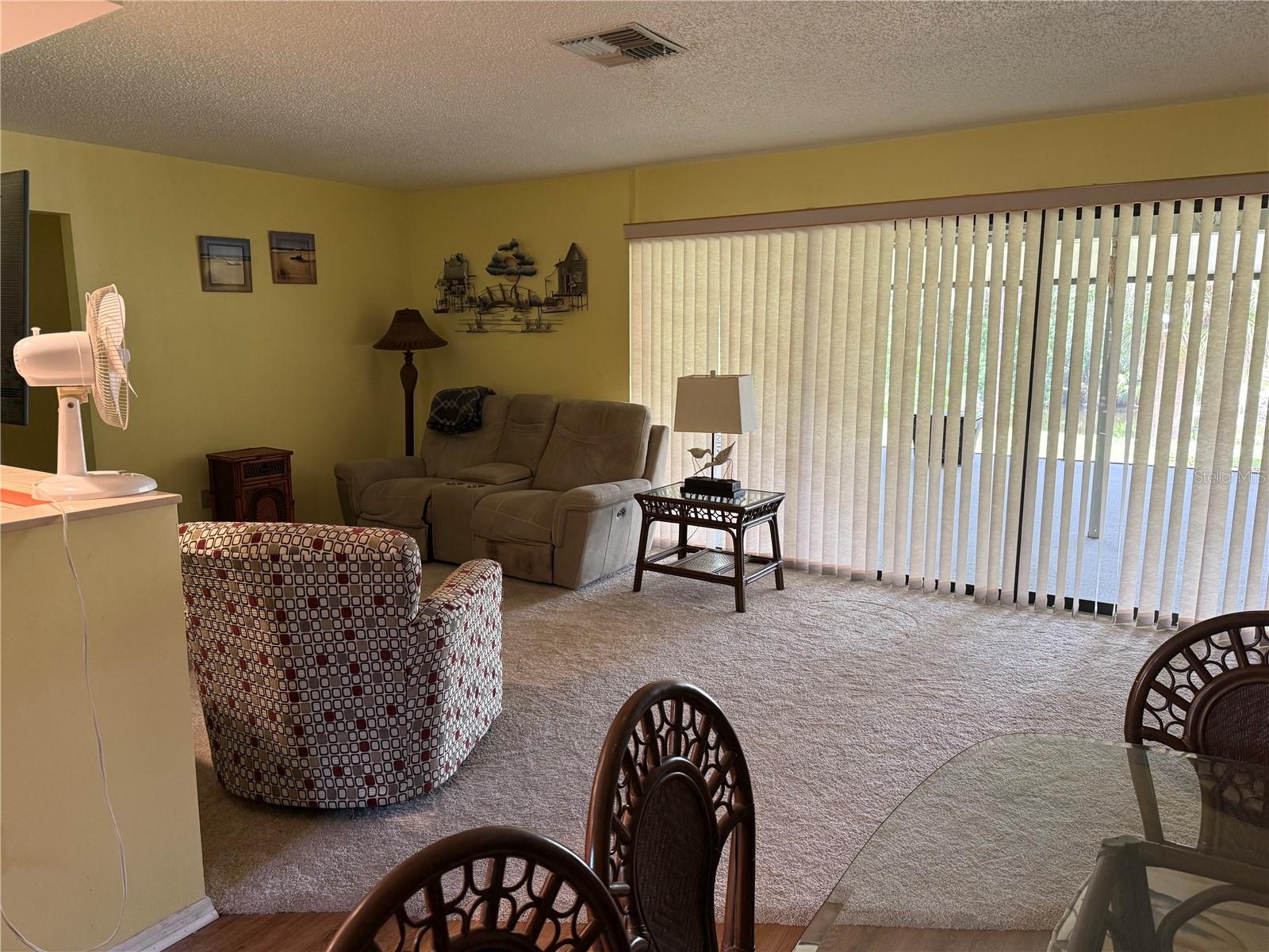 2058 Como St Property Photo 9
