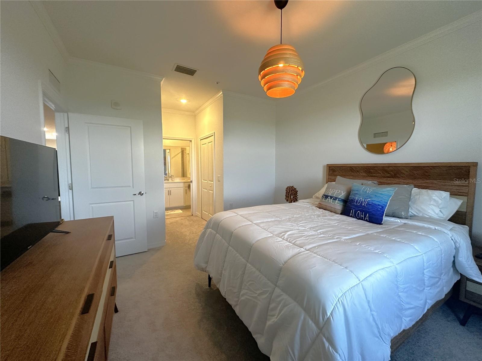 14211 Heritage Landing Blvd #1444 Property Photo 8