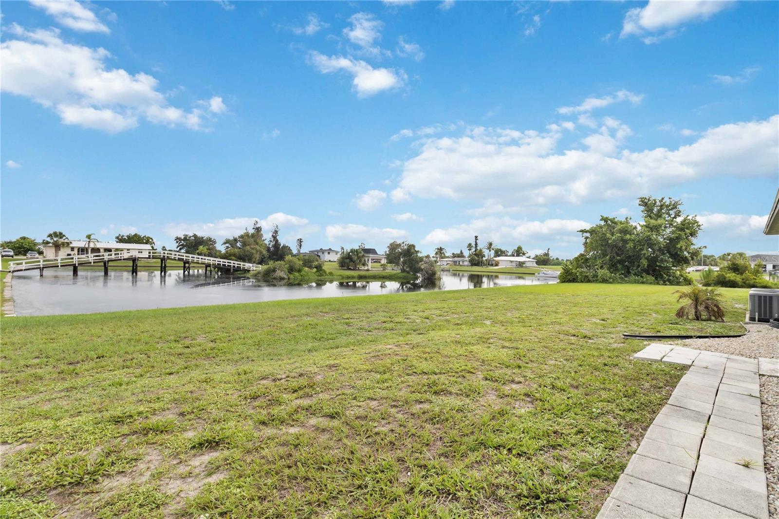 108 Boundary Blvd #b Property Photo 40