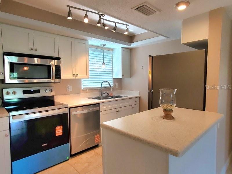 1080 Bal Harbor Blvd #10a Property Photo 2