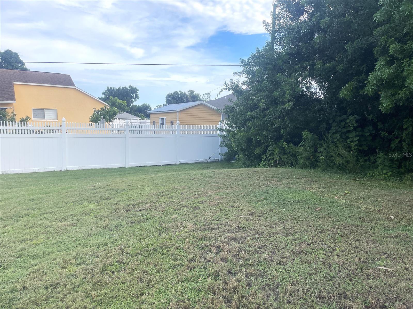 1003 Tropical Ave Property Photo 36