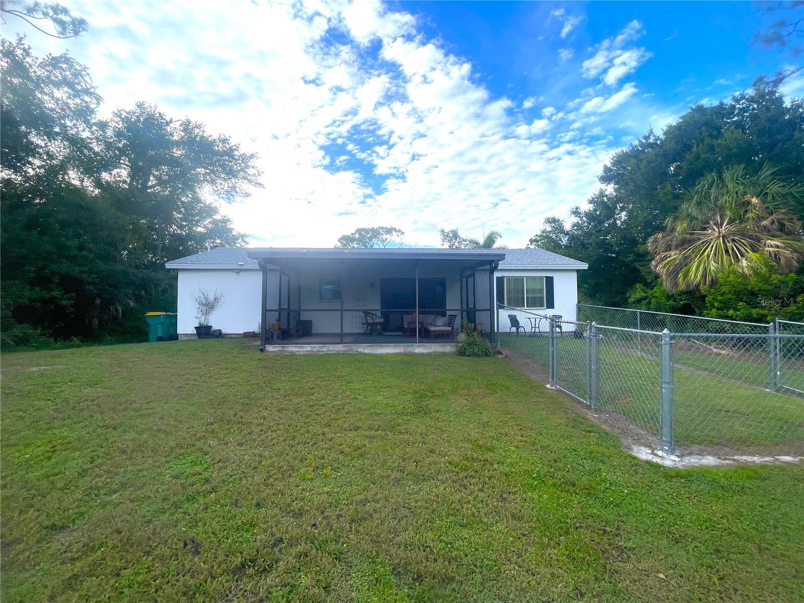 1003 Tropical Ave Property Photo 39