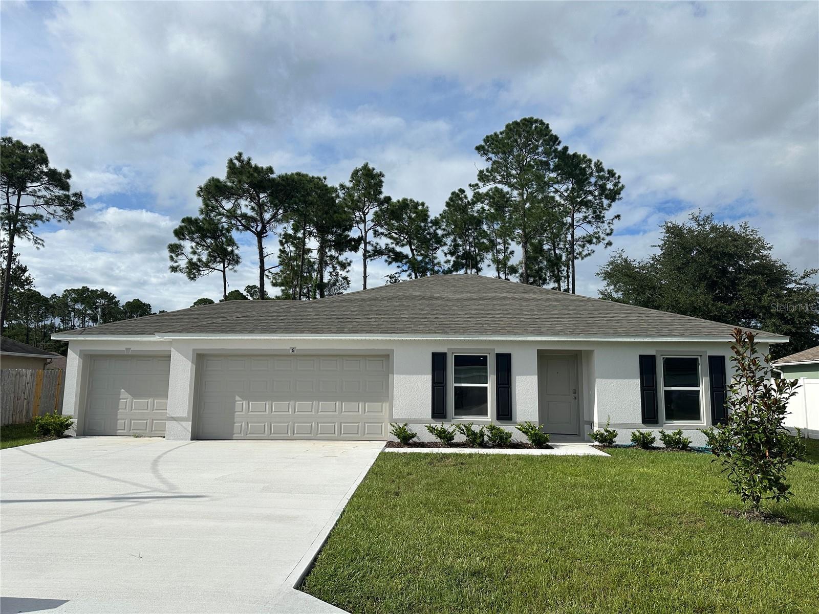 6 Reine Pl Property Photo 1