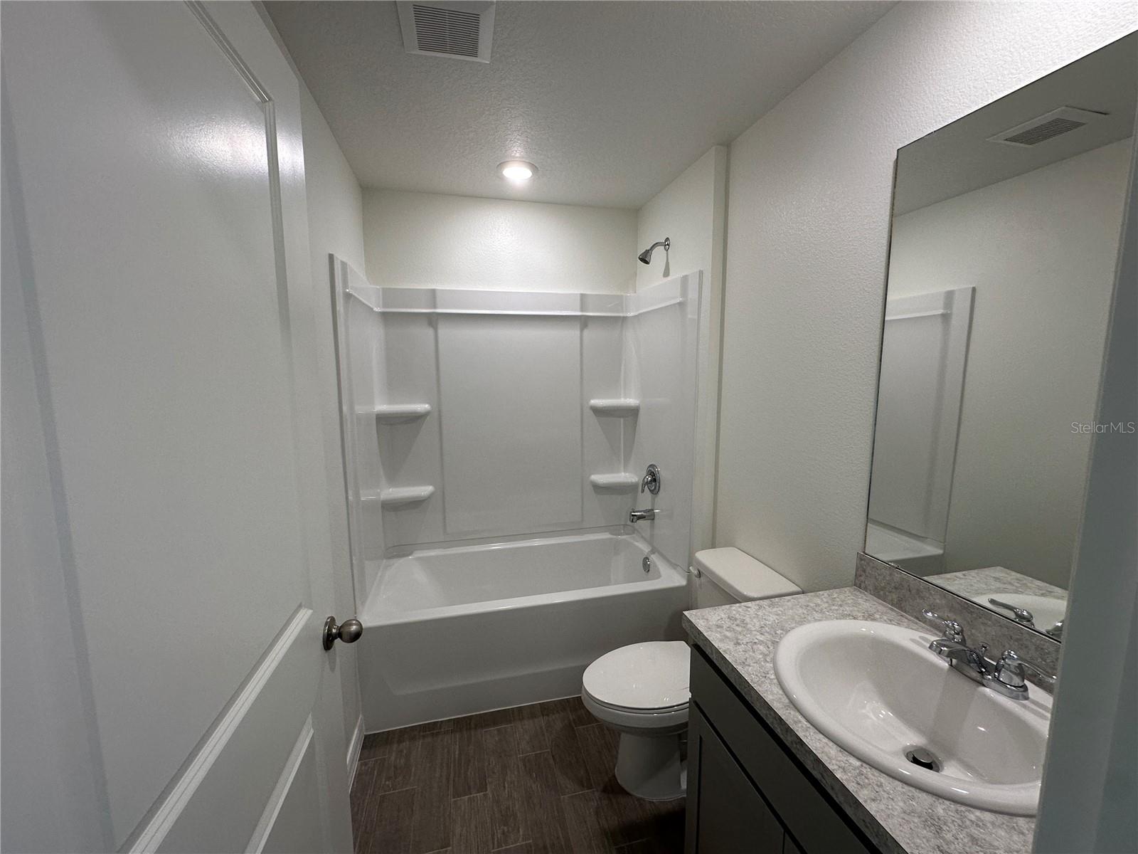 6 Reine Pl Property Photo 8