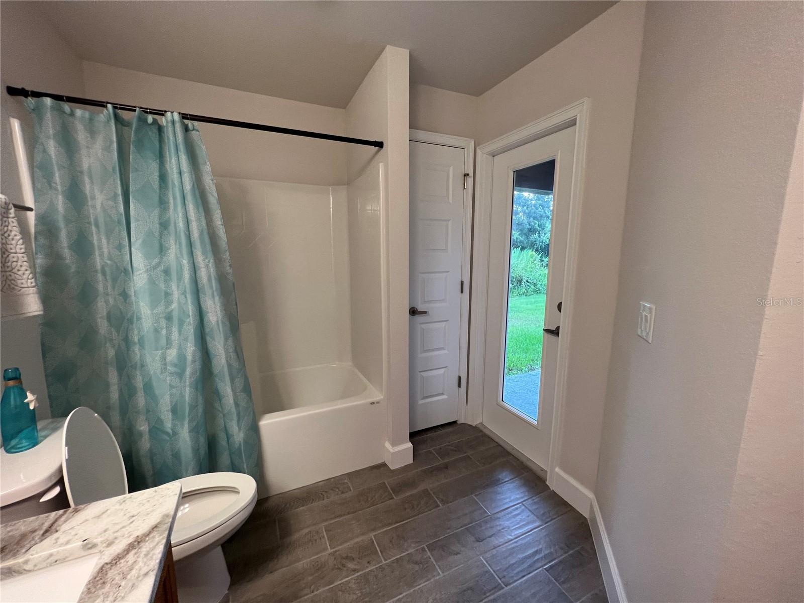 27430 Deep Creek Blvd Property Photo 12