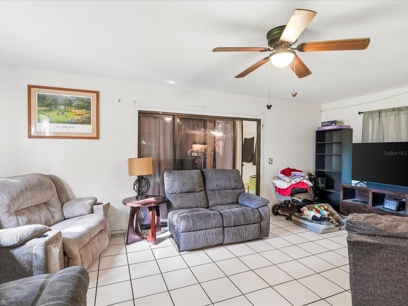 2403 Duke Ln Property Photo 8