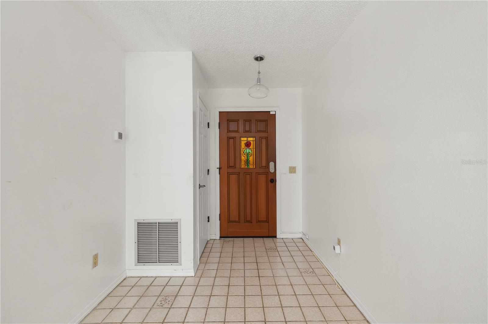 2420 Pinellas Dr Property Photo 9