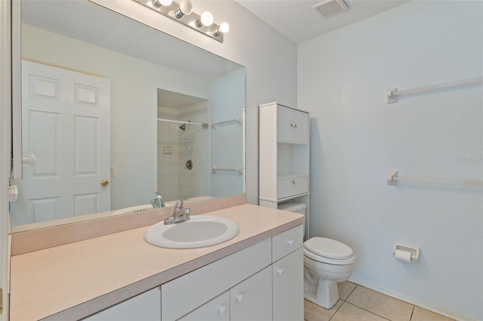 1368 Blaisdell St Property Photo 17