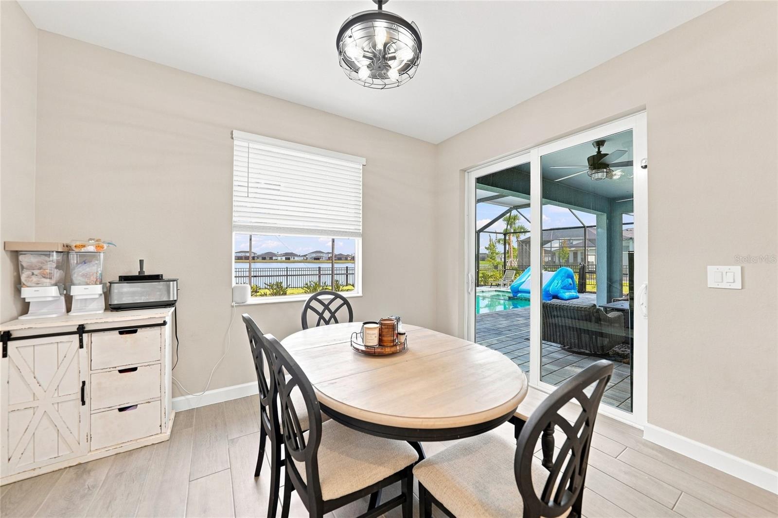 14550 Lagoon Ln Property Photo 16