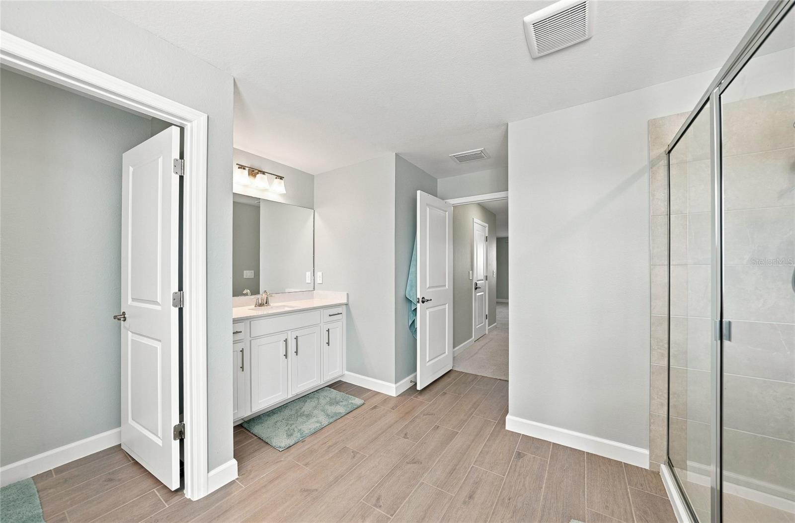 14550 Lagoon Ln Property Photo 27