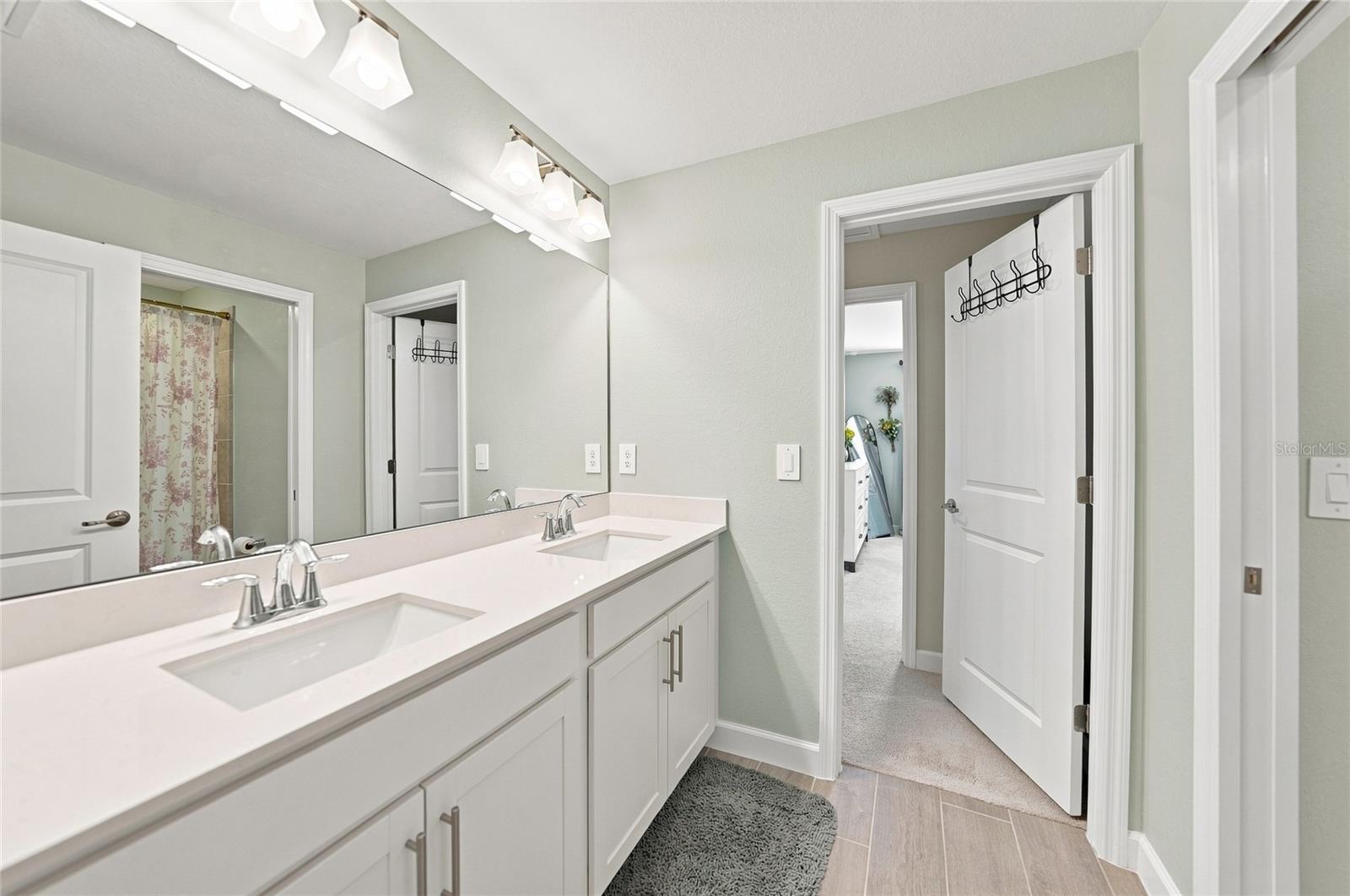 14550 Lagoon Ln Property Photo 32