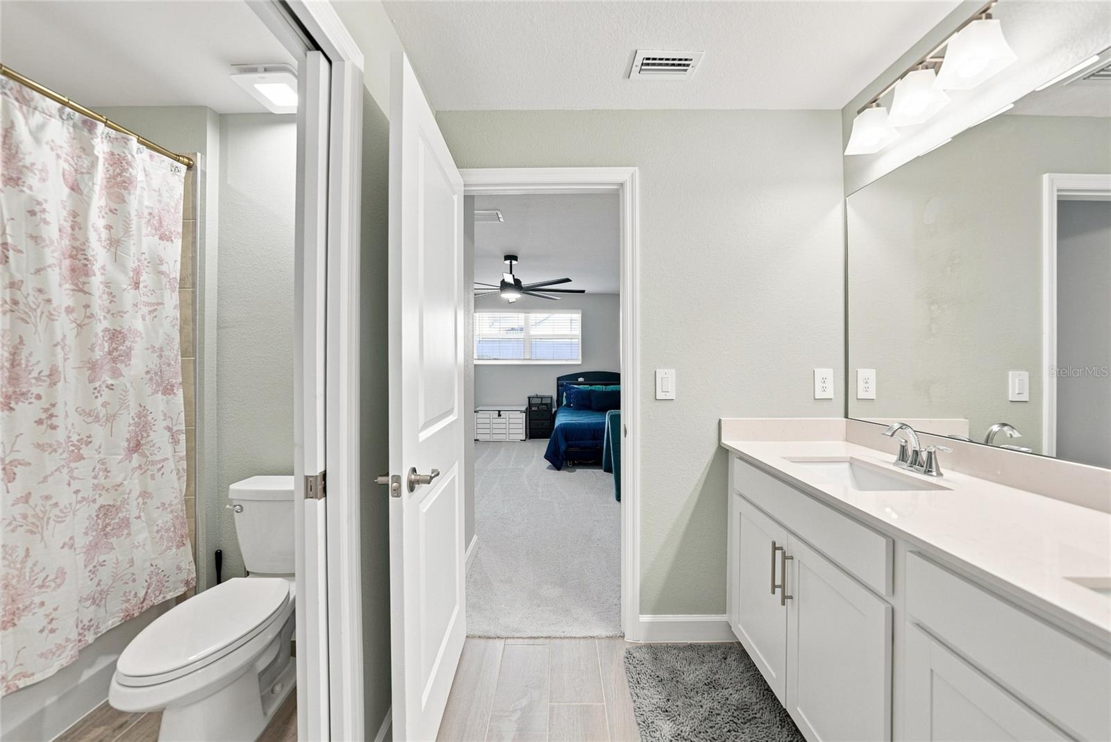 14550 Lagoon Ln Property Photo 33