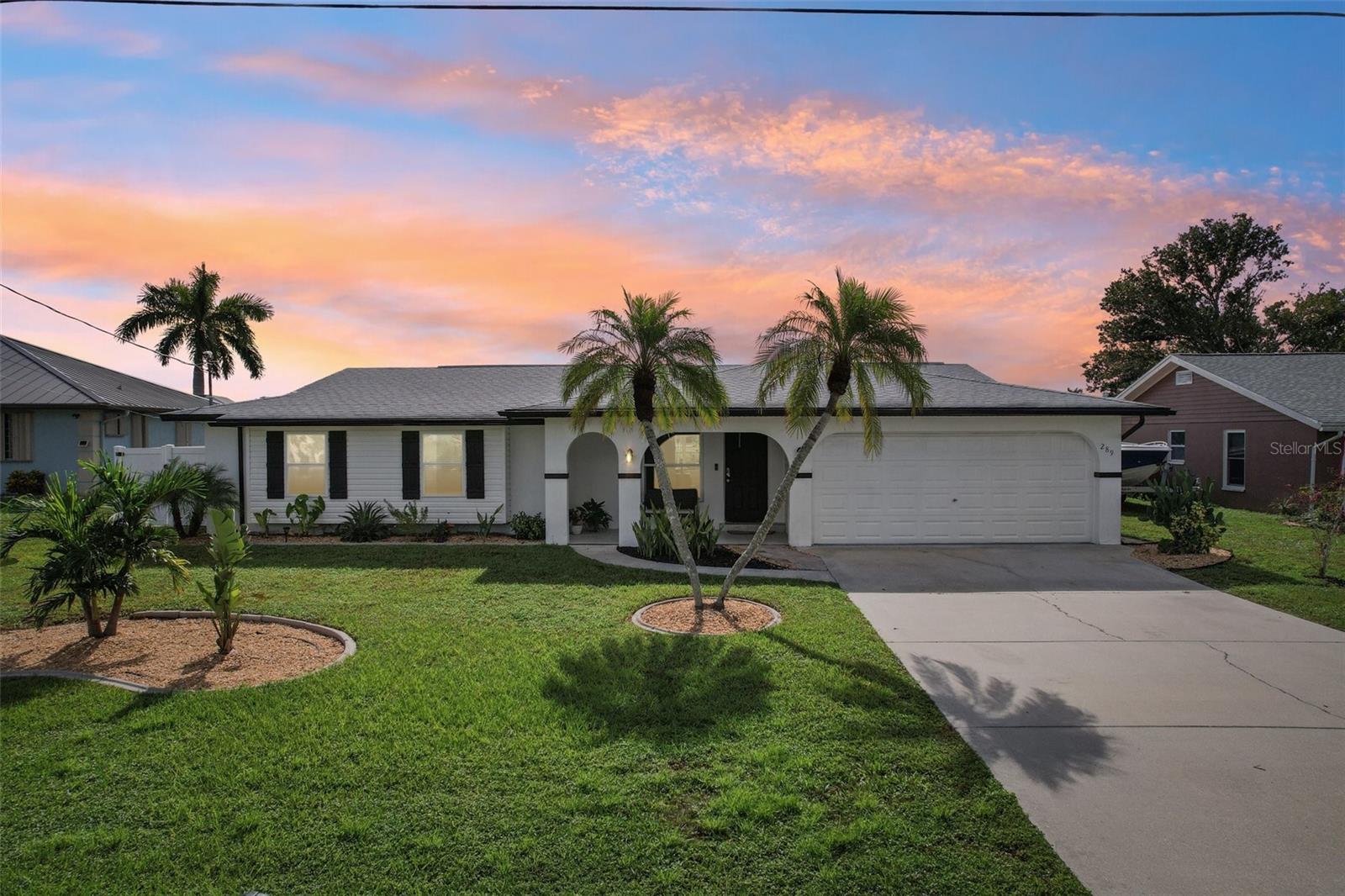 289 W Tarpon Blvd Nw Property Photo 1