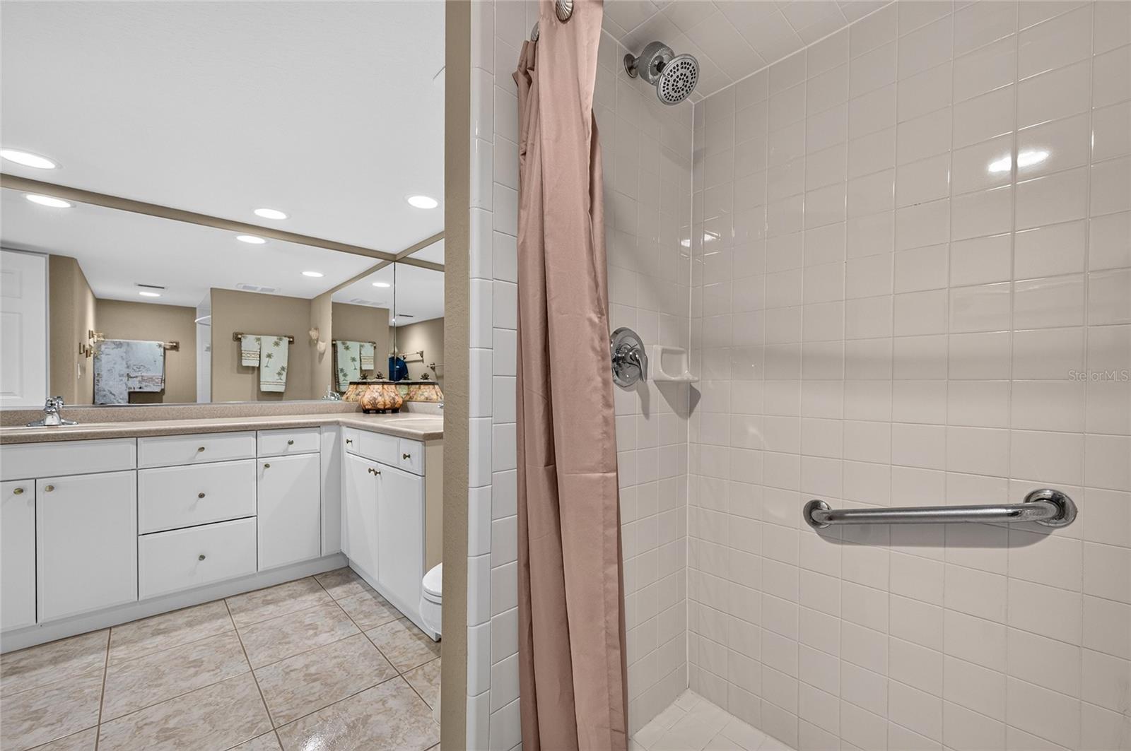 601 Shreve St #66c Property Photo 17