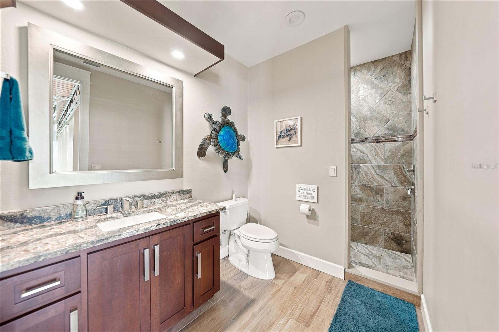 2755 Cussell Dr Property Photo 36