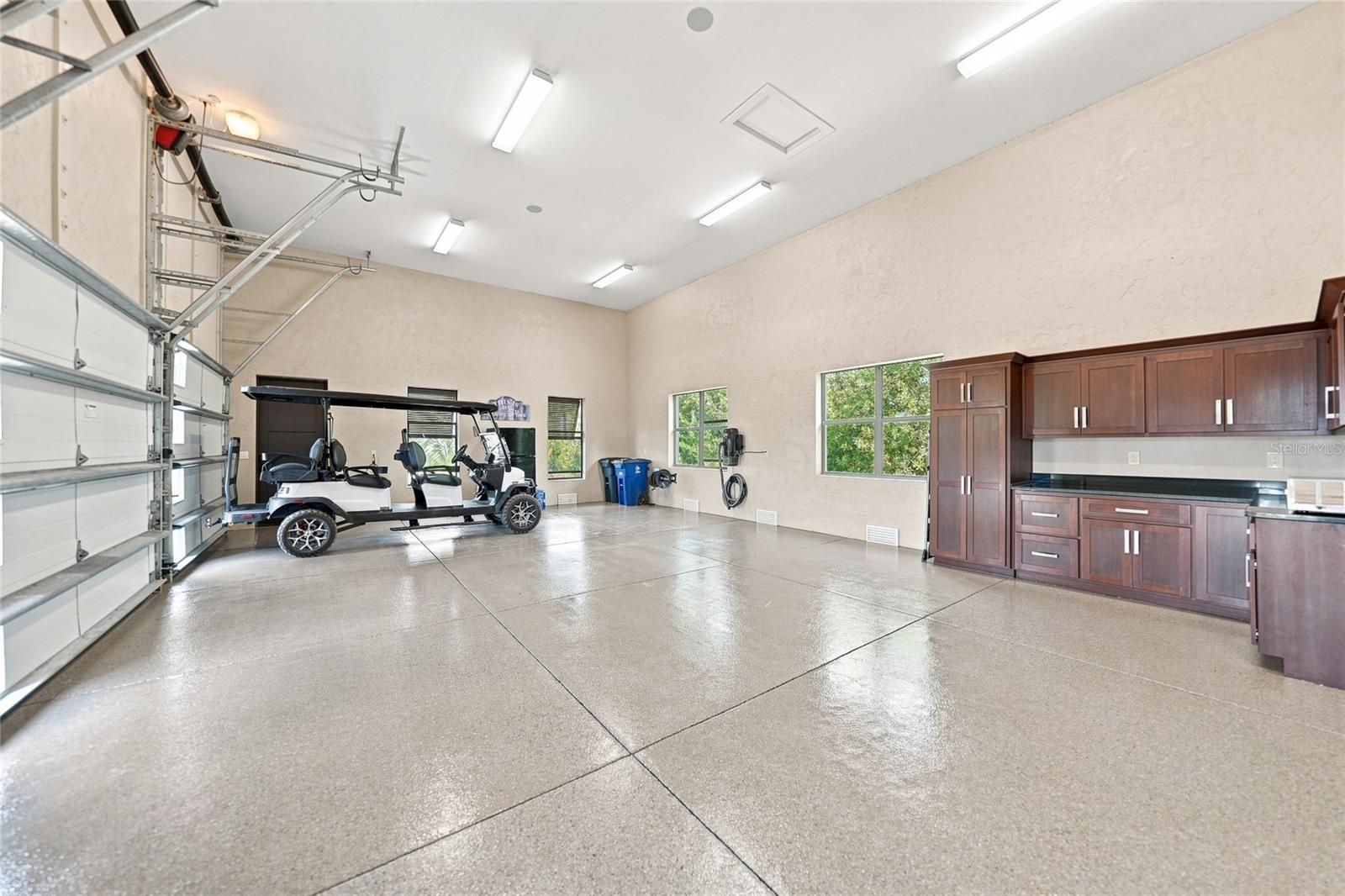 2755 Cussell Dr Property Photo 60