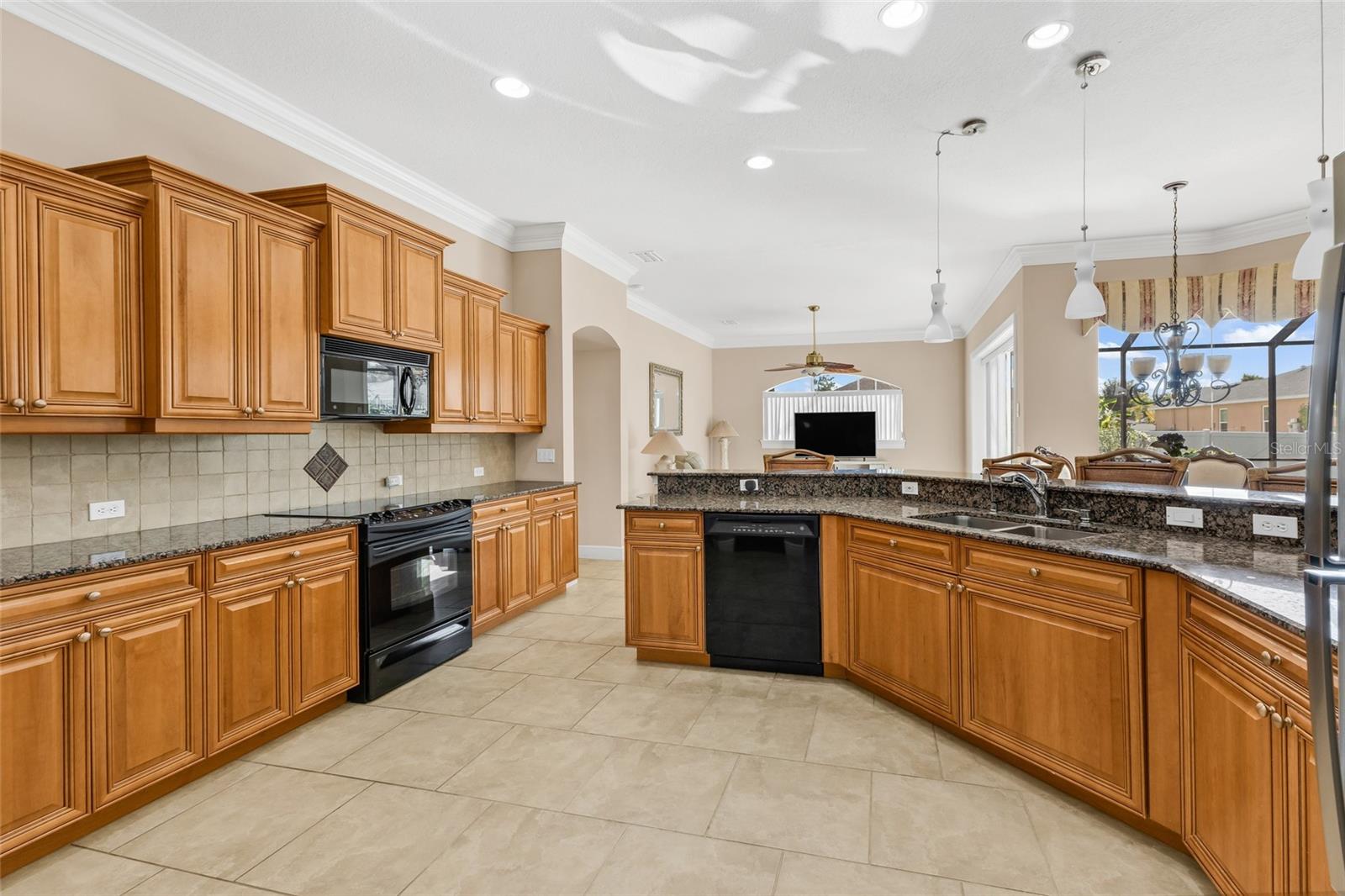 4244 Boston Ter Property Photo 10