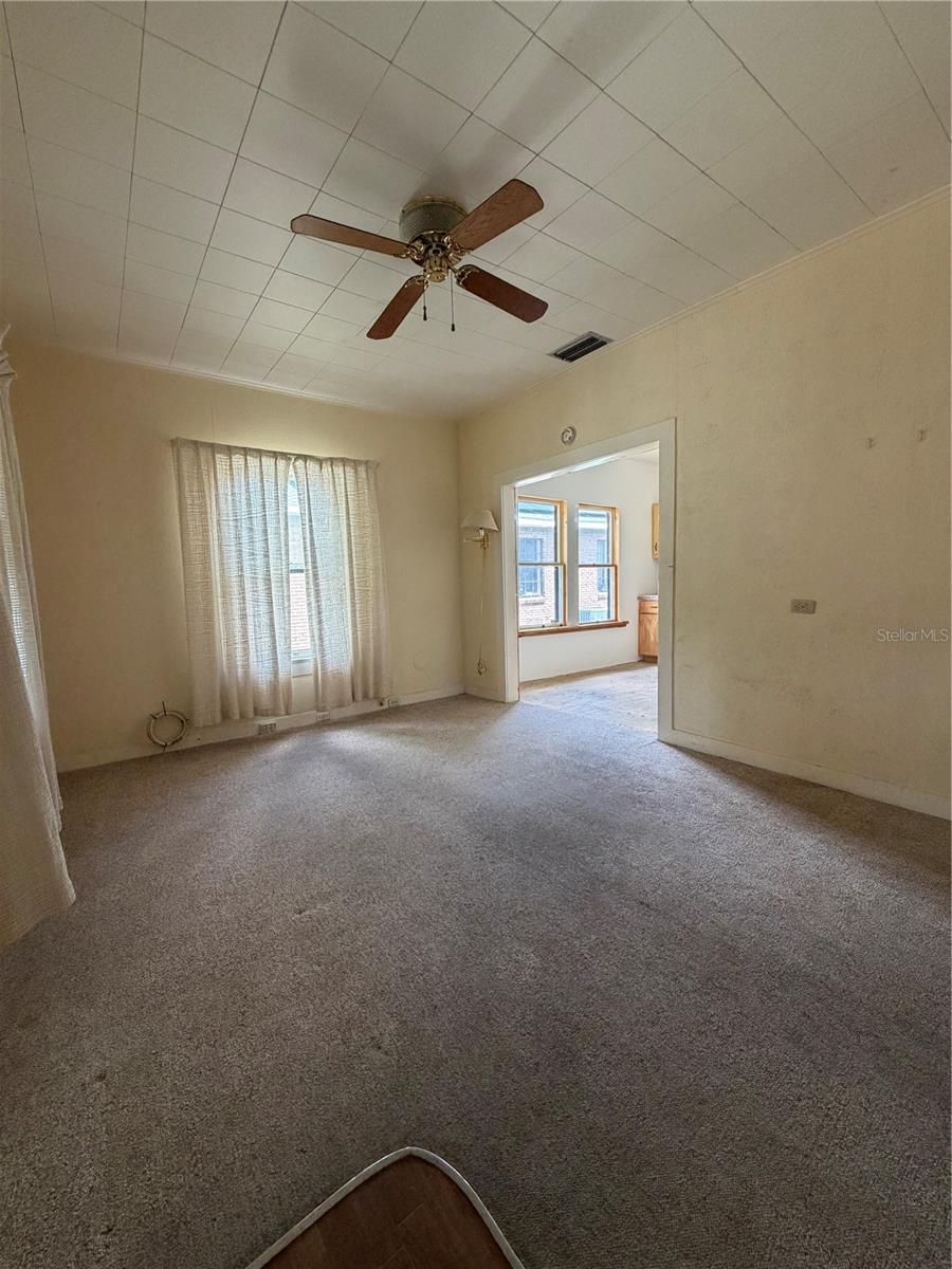 146 N Hernando Ave Property Photo 5